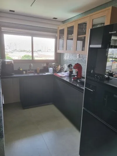 Mooca: cozinha preta detalhada