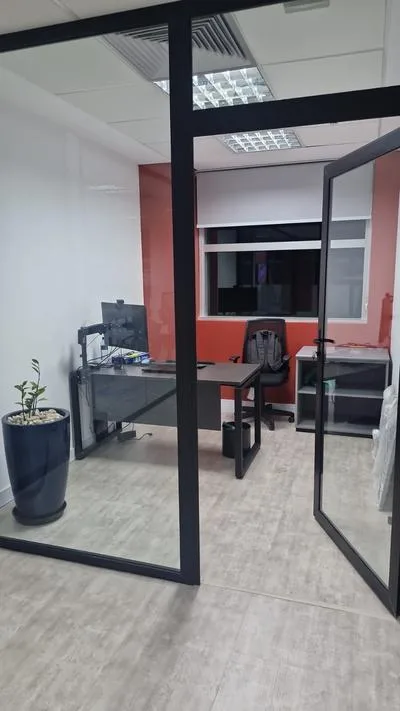 Paulista: mesas de trabalho