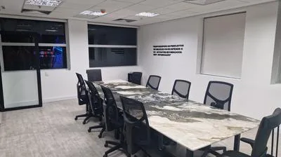 Escritório Av. Paulista: sala reuniao2